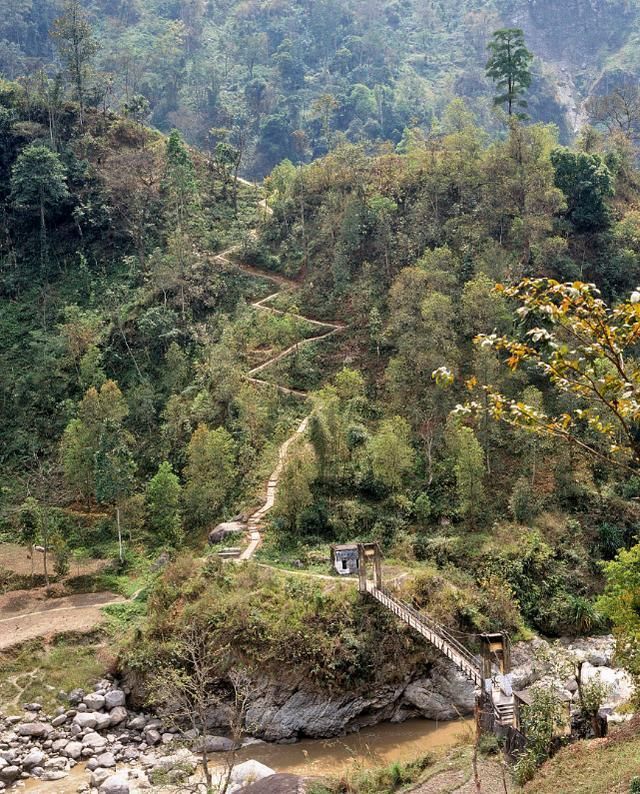 此国曾属中国，如今对中国防范极严，被视为中国人的禁区