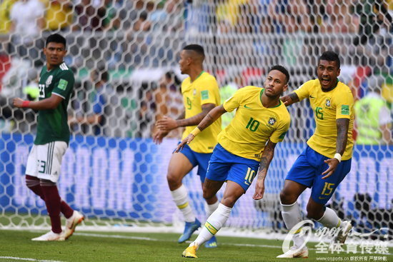 世界杯-内马尔传射+奥乔亚6扑救竟无功!巴西2