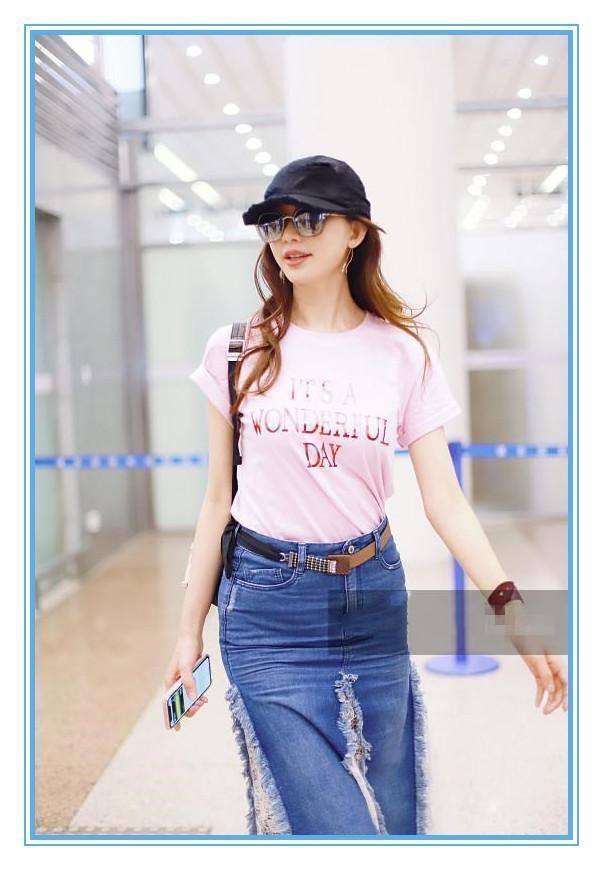 当43岁周迅与43岁林志玲同现机场，才知道拥有一颗少女心有多重要