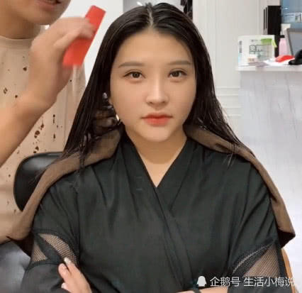 圆脸小姐姐剪头发遭拒绝，理发师却很得意，变美后的小姐姐非常感
