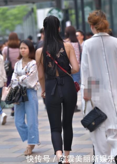 「学学」有肉还穿这么紧的裤子,你就不能学学别人!