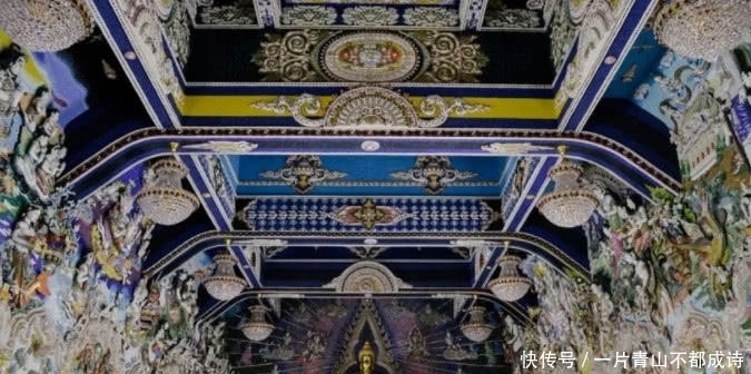 泰国最奇葩的一个寺庙,供奉成龙与大圣,东西方神仙同处一片屋檐