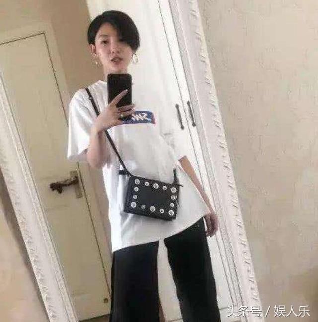 抖音“黑纱新娘”一身纹身，被誉为“最酷”新娘，私下素颜照惊人