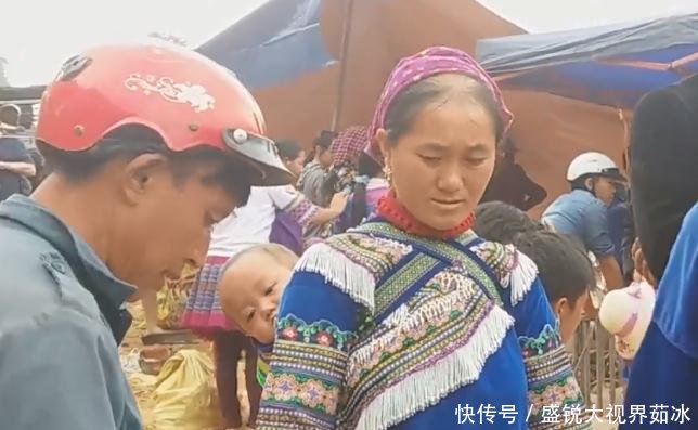 中国游客实拍越南农村人赶集，看看这里的环境如何