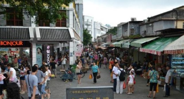 深圳这条街仅4米宽，全世界独一无二，进街要办通行证——中英街