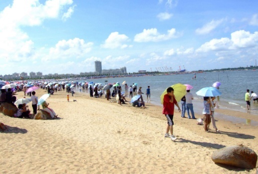 中国最低调的海滨城市，景色不输三亚，物价低，海鲜也便宜