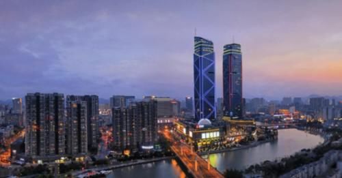  高度■浙江第一高楼要易主？高度450米耗资130亿，不在杭州和温