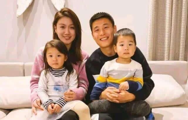  「很痛」武磊连线央视！称刚中招时头很痛 白岩松告诉国人：他是全村希望