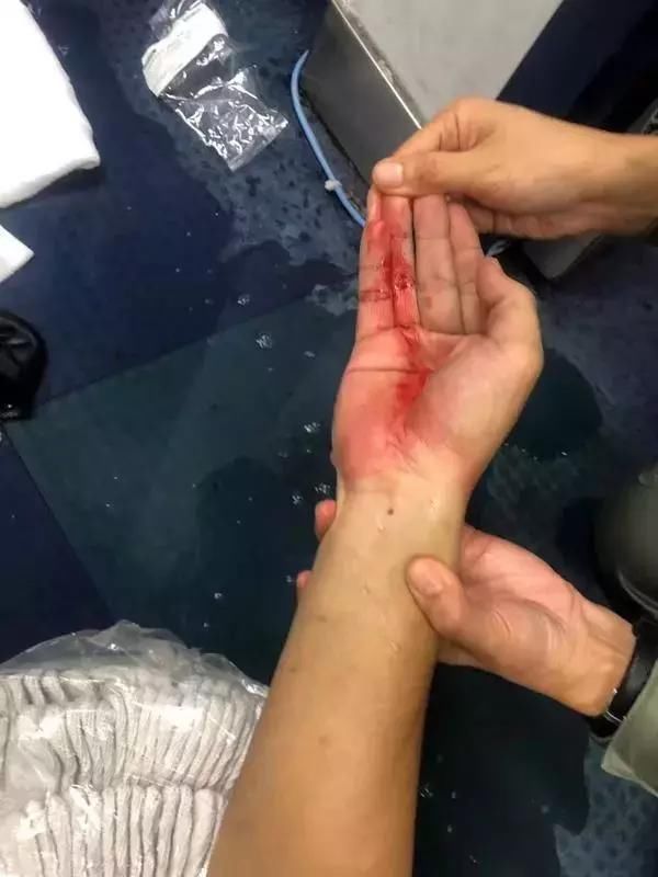 香港受够了！“沉默的大多数”发出渴望安宁的呼声