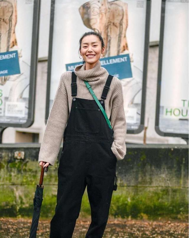  #搭配蓝色#刘雯的一周穿搭,真的怎么穿都不会出错?