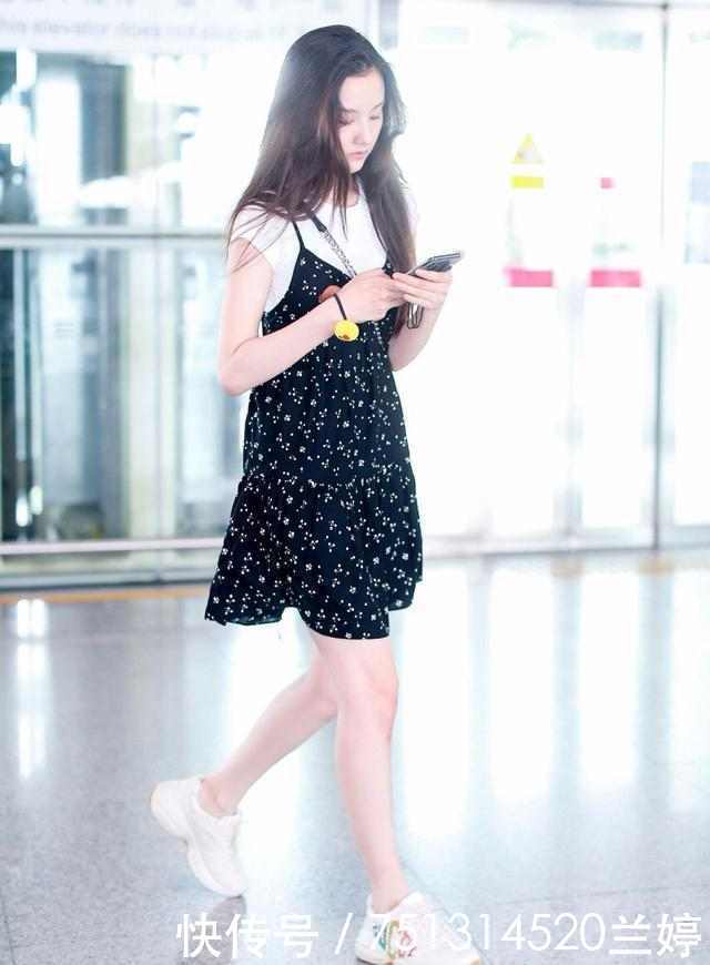 宋祖儿真厉害! 穿的短裤都勒成这样