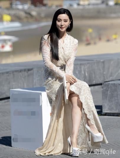 杨颖的高跟鞋，杨幂的高跟鞋，都没有天后的让人看着就“脚疼”!