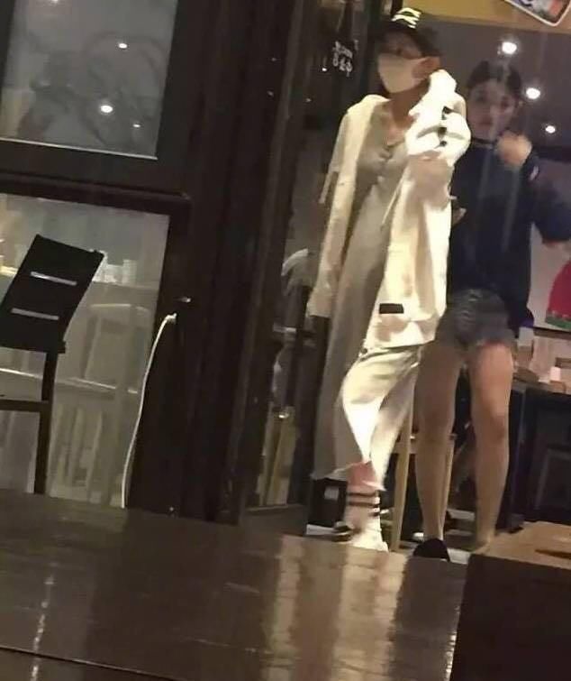 赵丽颖被曝怀孕，卓伟发文坐实传闻！网友：太快了吧