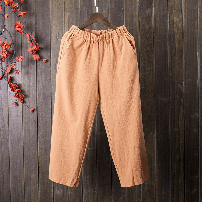 现在很少有女生穿短裤，全新的棉麻裤，舒适透气更百搭