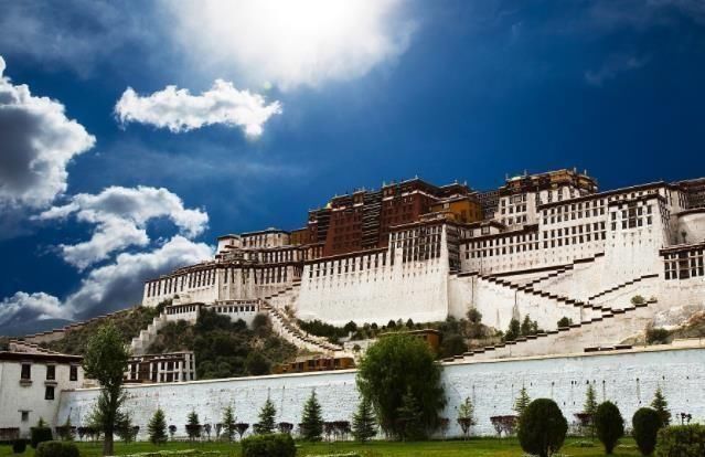 布达拉宫2大离奇的传说，流传1300多年秘密，至今都是未解之谜