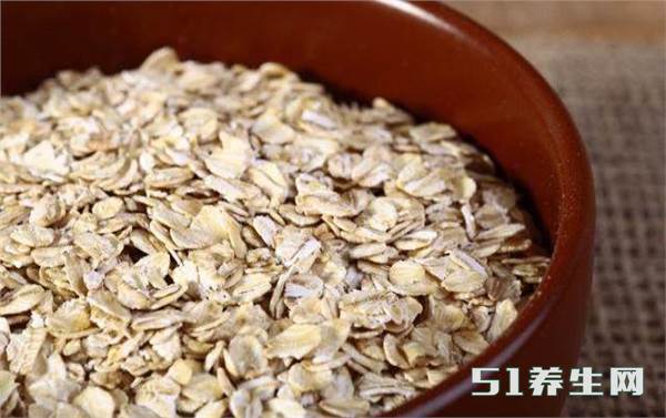 脂肪最怕遇到这3种碱性食物，每天吃一点，让你的体重“悄悄降”