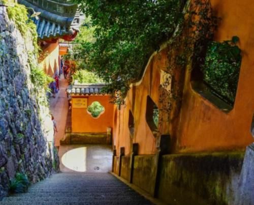 国内少有的“零差评”5A级景区，2元就吃饱，住一晚仅25元