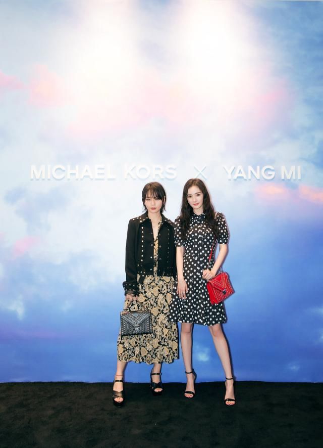 昔日假小子转型小女人？周笔畅穿碎花裙踩恨天高，简直太惊艳了