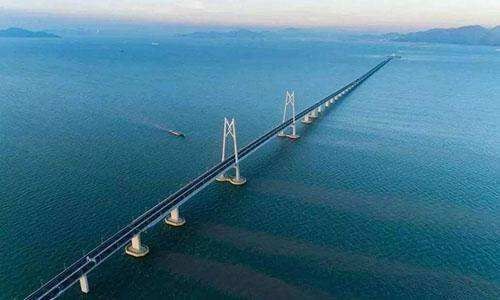  「反对」千亿港珠澳大桥建成，李嘉诚却因此损失巨大，他曾强烈