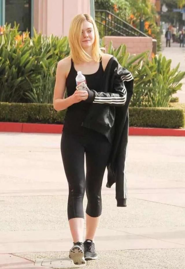 『臀部和大腿』大象腿穿什么都不好看,梨形身材该如何穿,才能扬长避短!