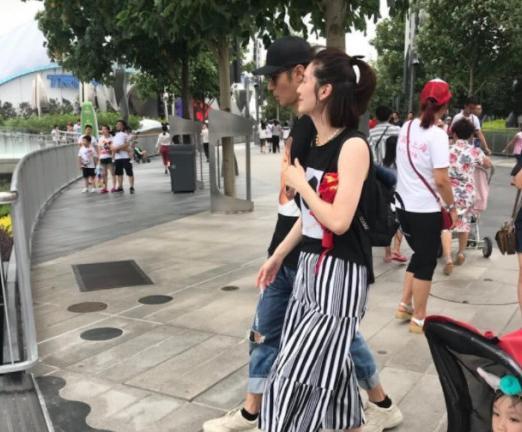 张丹峰三人同时辟谣都没用，网曝一组路人随手拍，说服力太强！