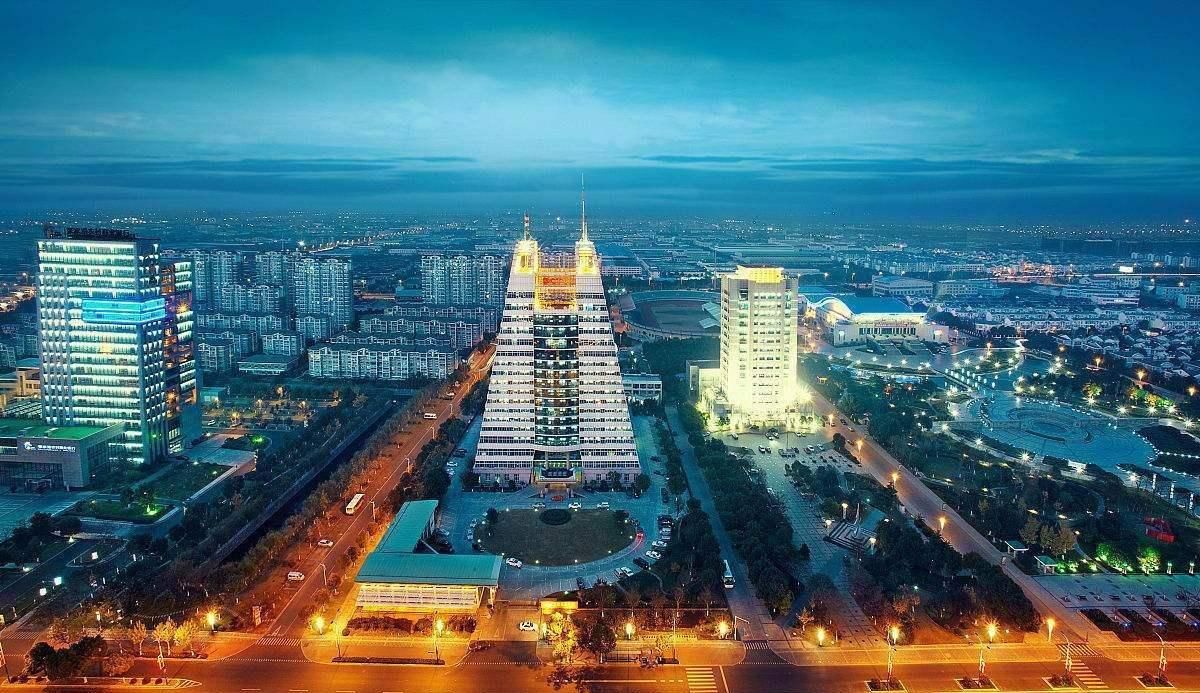  2000亿|中国经济第一强镇，GDP超过2000亿，不在广东，也不在浙