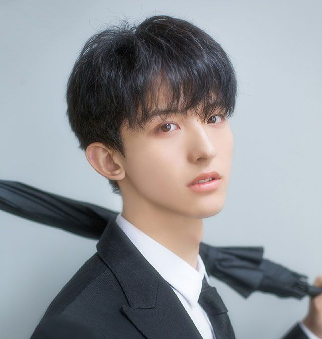 『脸脸型』6种脸型24款男士发型,看完就知道该适合剪什么头