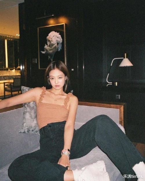  「Jennie」靠穿搭就能整形？跟金多美、Jennie 肉脸女孩的3 招整形级穿搭