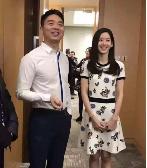 关于“刘强东事件”，王思聪却上了热搜，一语说出真相后秒删！