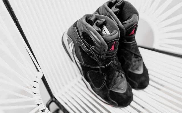  不强@低调奢华！存在感并不强的Air Jordan 8 Retro成色如何？