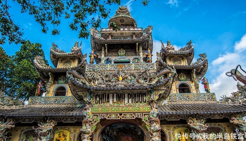 越南最“奇特”的古寺，藏在地下洞穴当中，香客用真钞烧香祈愿