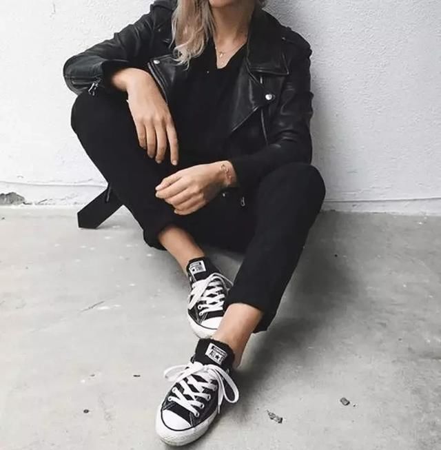 #入秋#九分裤+运动鞋才是入秋最万能的搭配,没有之一!