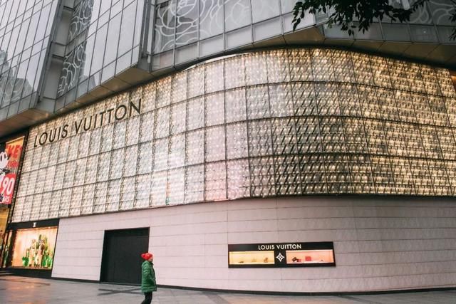 解放碑，凭啥子代表重庆？