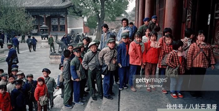 美国人拍摄的1978年中国： 想不到78年的中国城市是这样, 差别很