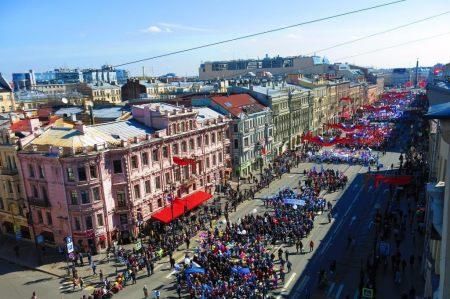  【老龄化】到了2050年，中国会有多少人口？专家说出一数字，怕