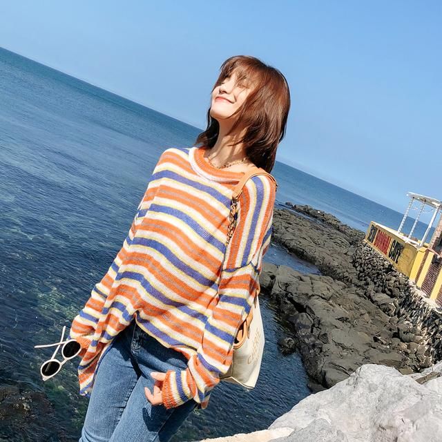 慵懒时髦的针织上衣，初秋穿正好!