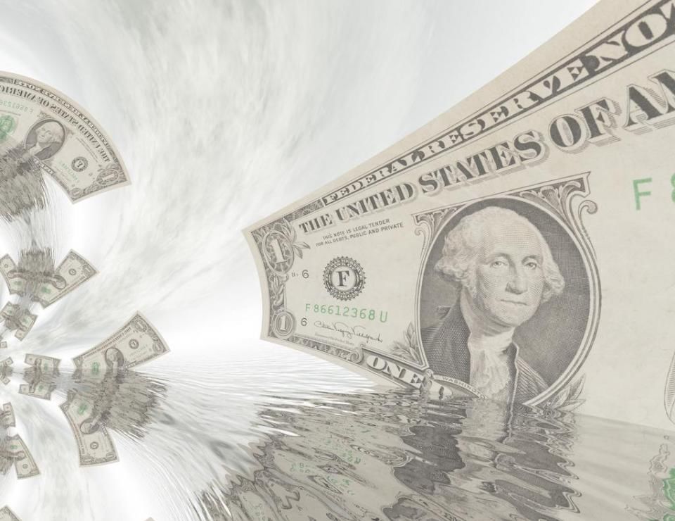 “去美元化”又进一步!英俄正式宣布直接使用卢布、英镑交易结算