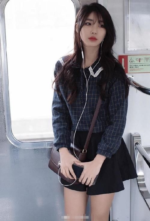  臀裙：格子衬衫配包臀裙, 森系女生, 真是清新甜美
