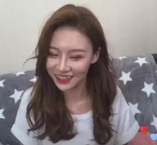 “网红一姐”温婉回应整容，网友:对不起，打扰了