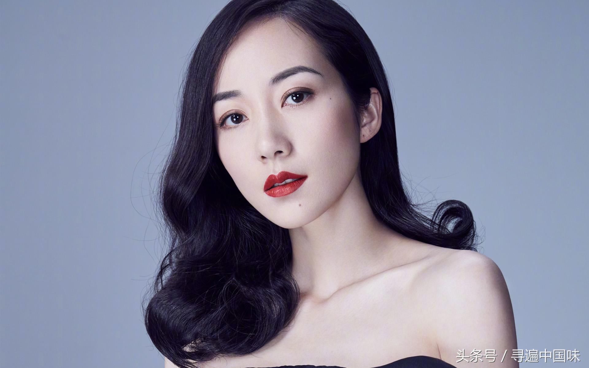 韩雪终于露出小蛮腰了，网友:早就该这么穿了!