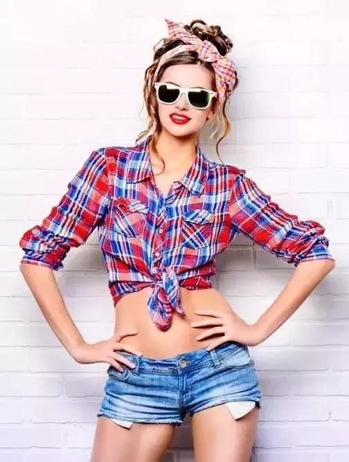 没有丑女生，只有不会摆Pose的女生！轻轻松松变成大美女