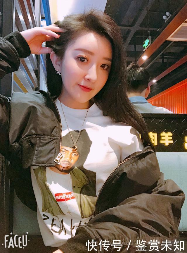 因为一张照片空姐成了周杰伦“小三”，当事人紧急发微博回应