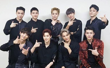 『亲笔签名』做朴山多拉的朋友好幸福!送礼物都是EXO专辑,还有EXO亲笔签名