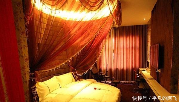 情侣酒店的“水床”,里面到底是什么看看保洁阿姨是怎么说的