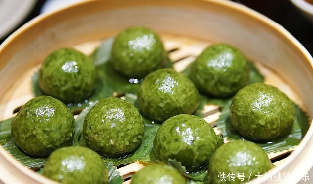  #徽菜#到黄山吃到最正宗的徽菜，臭鳜鱼被奉为徽菜蓝本，究竟有多好吃