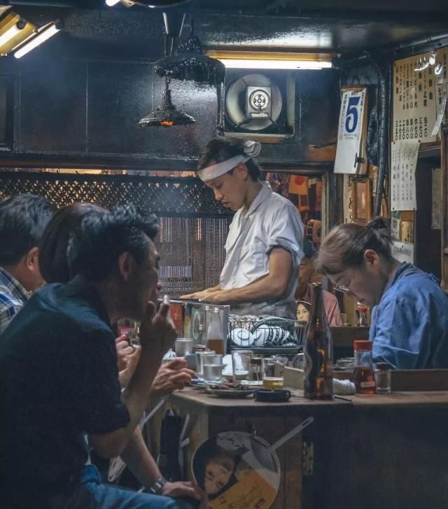 日本摄影师的一组街景生活照，凭什么惊艳了时光？