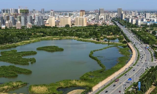 中国至今未通高铁的省会，一个环境太差，另一个却让人不解！