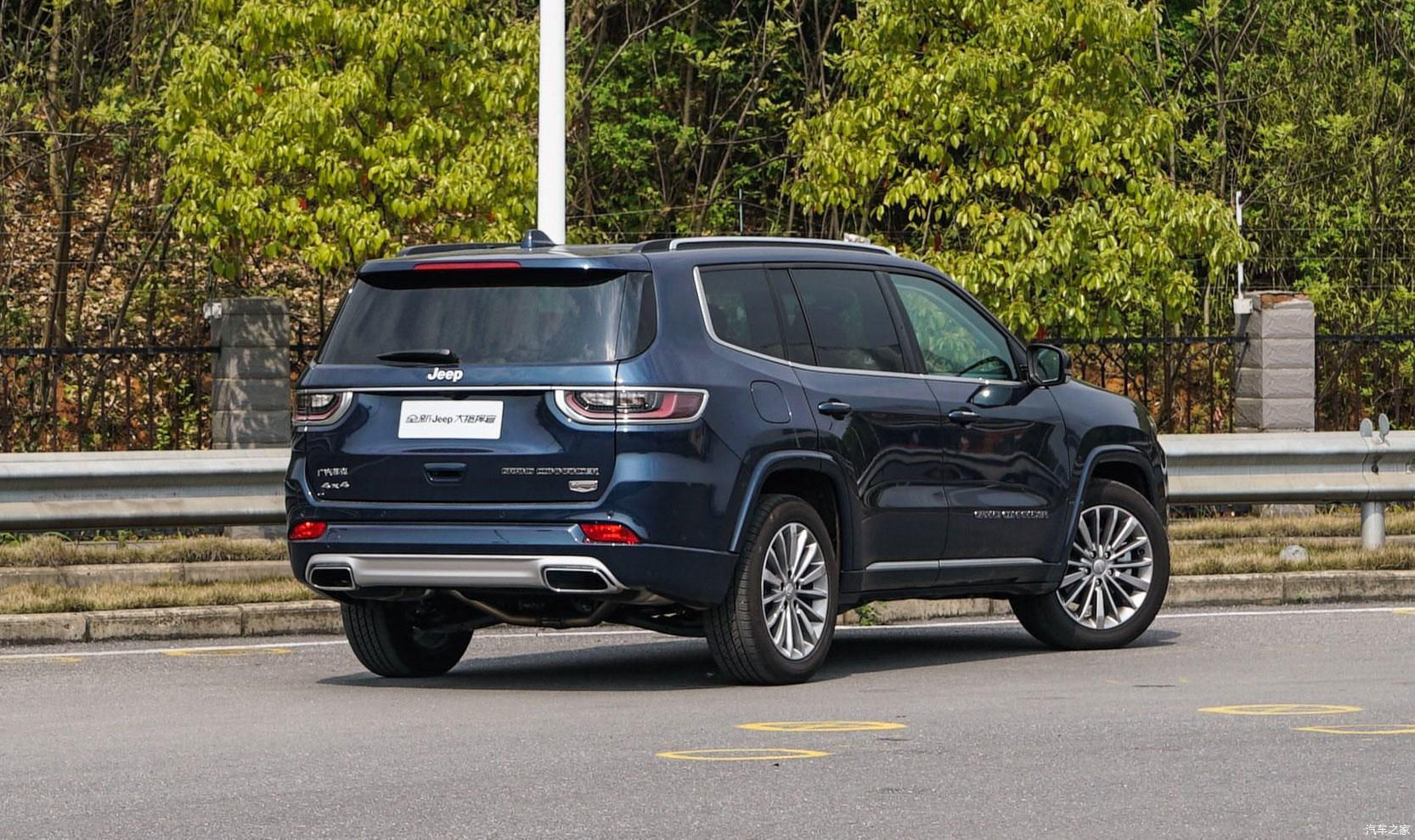  「四驱智享版」比竞争对手多了什么？解析30万中型SUV之Jeep大指挥官的产品力