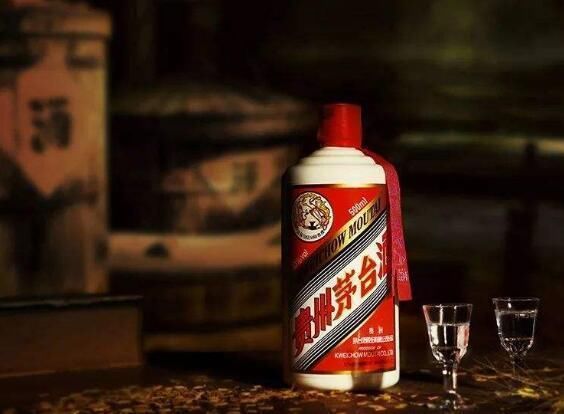 江苏游客到日本旅游，看到日本免税店里的茅台酒，感到很气愤