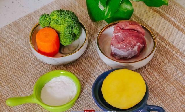  [用勺子]节后宝宝脾胃差？开年就该这样吃~宝宝辅食